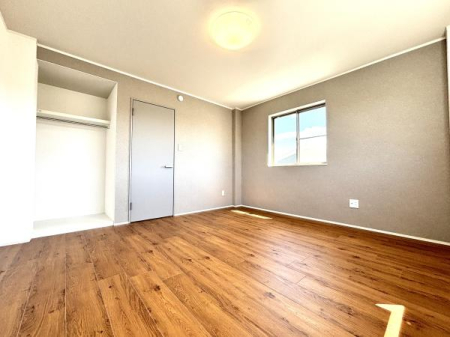 �m�� 3�K�m���̗l�q