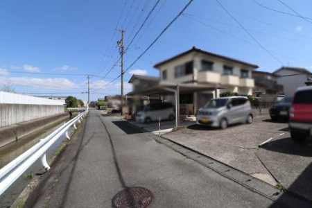 �O�ʓ��H�܂ތ��n�ʐ^ -