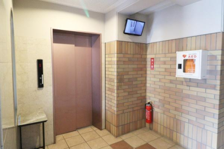 �G���g�����X -