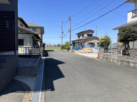 �O�ʓ��H�܂ތ��n�ʐ^ -