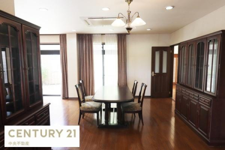 ���r���O 1�KLDK�͍L�X27��
