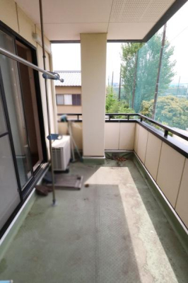 �o���R�j�[ -