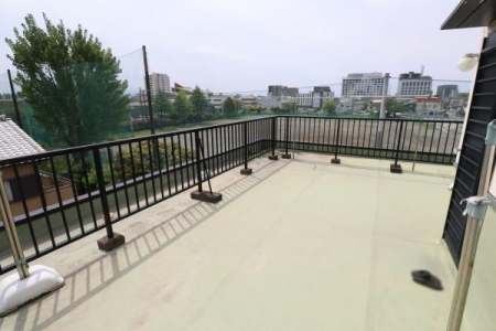 �o���R�j�[ -