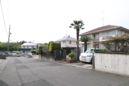 �O�ʓ��H�܂ތ��n�ʐ^ -