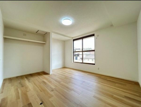 �m�� �k���m��10���̗l�q