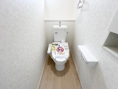 �g�C�� �������֍��t���̃g�C���ŁA��N��ʂ��ĉ��K�ɂ����p�ł��܂��B