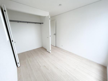 �m�� �Z�܂������g�ŃJ�X�^�}�C�Y���Ē�����悤�Ɂu�V���v���v�Ƀf�U�C�����ꂽ�����B
�Ƌ�⃌�C�A�E�g�ł��D�݂̋�Ԃ�n��グ���܂��B
