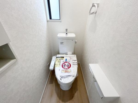 �g�C�� 2�J���Ƀg�C�������邽�߁A���Ƒ��ł̕�炵���m���X�g���X��