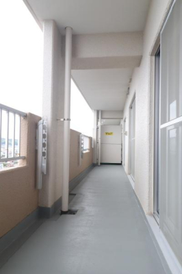 �o���R�j�[ -