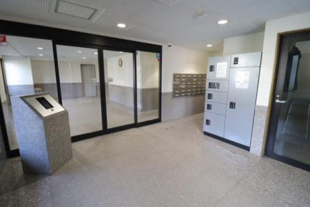 �G���g�����X -