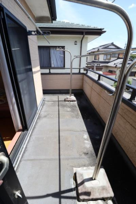 �o���R�j�[ -