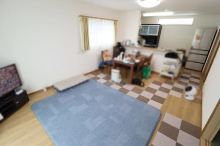 ���r���O -