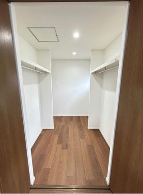 ���[ 2F�m���L�X��13.5���̎��[�E�H�[�N�C���N���[�[�b�g��3���i�L�������������܂��j
