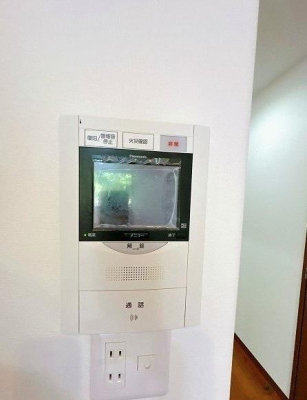 ���̑����� TV���j�^�[�C���^�[�z���t��
