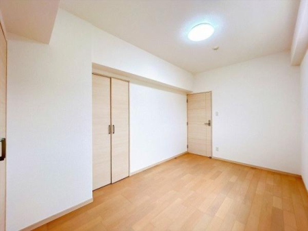 �m�� �y�m��6.7���z