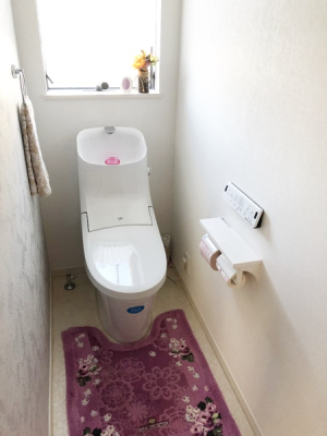 トイレ 1.2階ともにウォシュレット機能付き。
毎日の生活をより快適に！