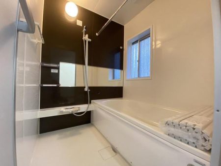 浴室 浴室】浴室はハウステック製の1坪タイプのユニットバスに交換しました。